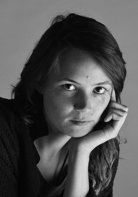 Frau Nadine Schiel